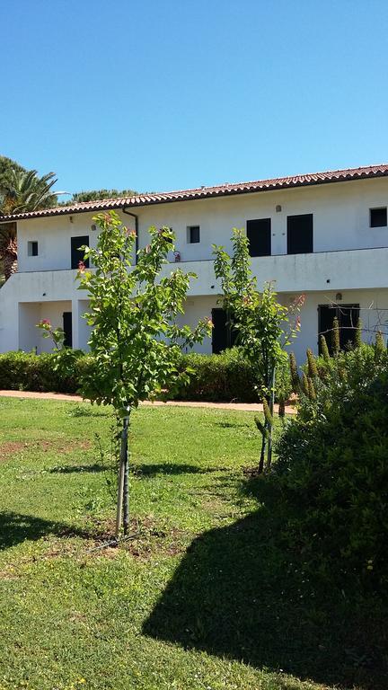 كابوليفيري Albergo Romana المظهر الخارجي الصورة